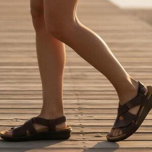 SAS Brown Leather Huggy Tripad Comfort Sandals -- 11N